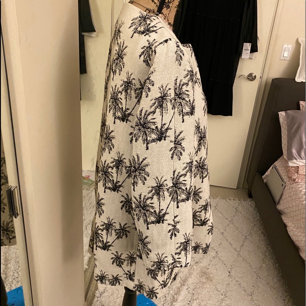 Like New Zara Basic Jacket - Xl - image 2